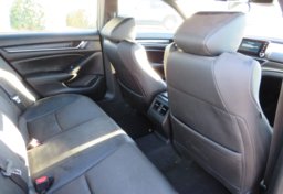 2019 Honda Accord Sedan - Image 28