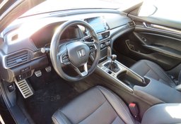 2019 Honda Accord Sedan - Image 23