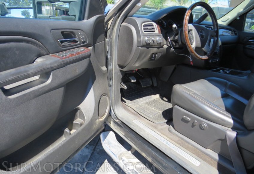 2013 GMC Sierra 2500HD - Image 26