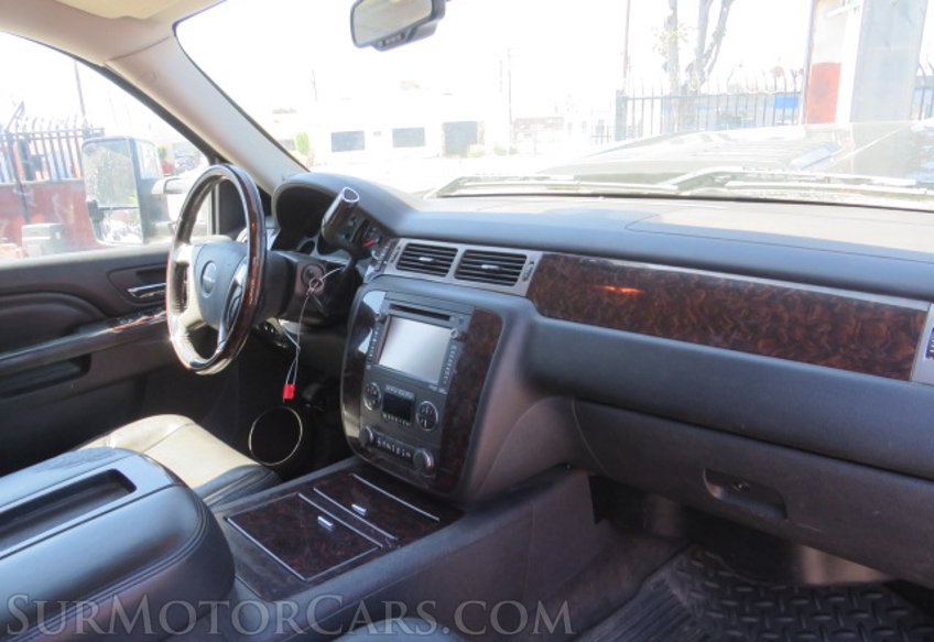 2013 GMC Sierra 2500HD - Image 28