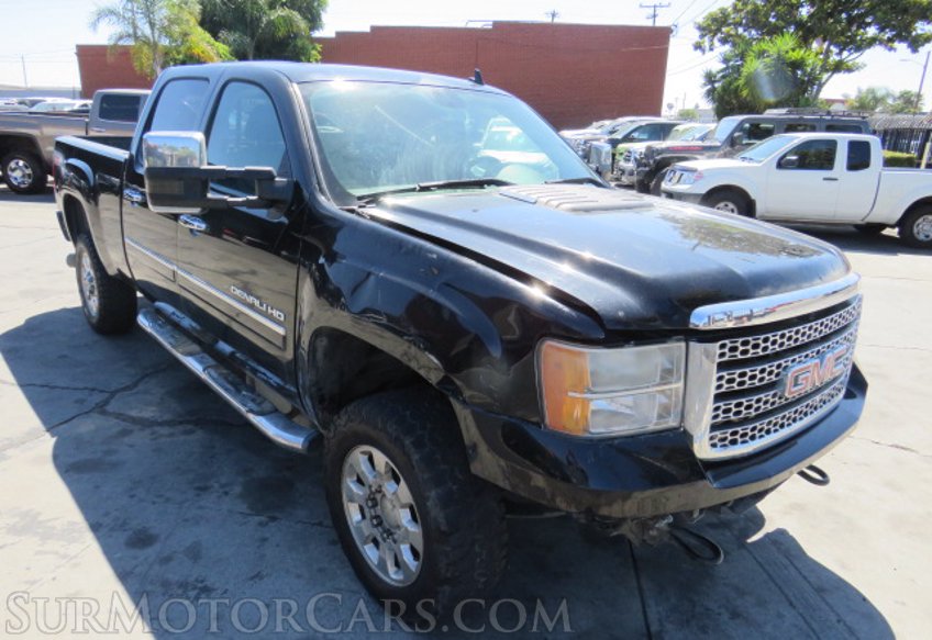 2013 GMC Sierra 2500HD - Image 2