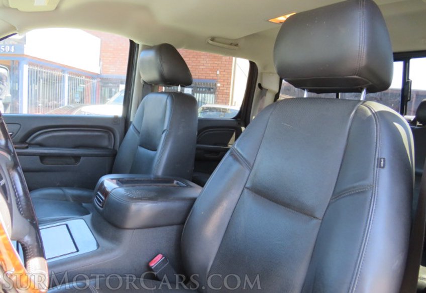 2013 GMC Sierra 2500HD - Image 31