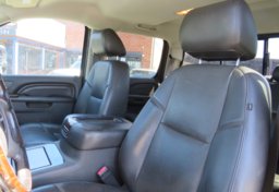 2013 GMC Sierra 2500HD - Image 31