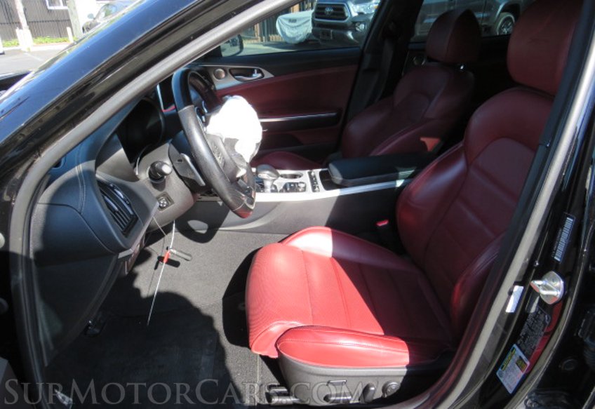 2018 Kia Stinger - Image 29
