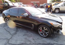 2018 Kia Stinger - Image 2