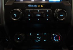 2019 Ford F-150 - Image 34