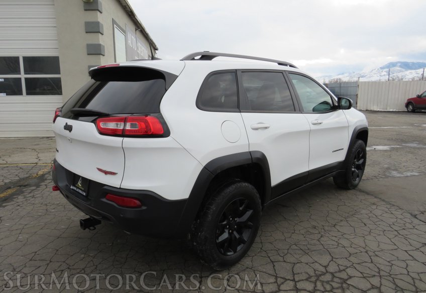 2018 Jeep Cherokee - Image 6