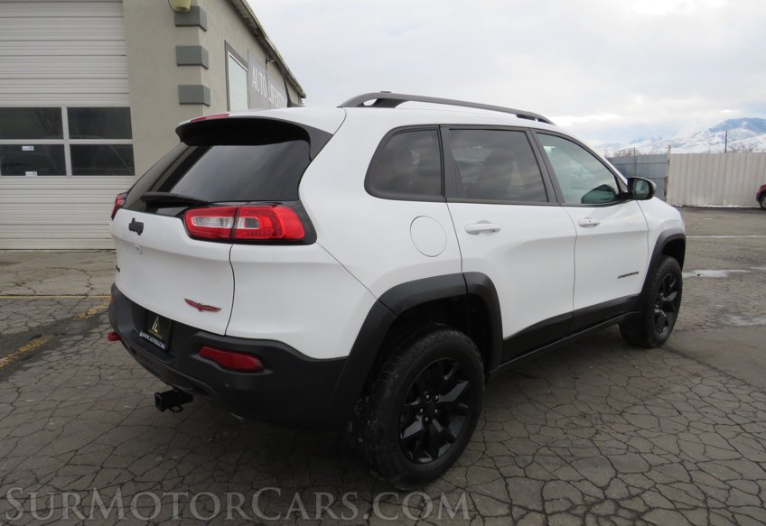 2018 Jeep Cherokee - Image 7