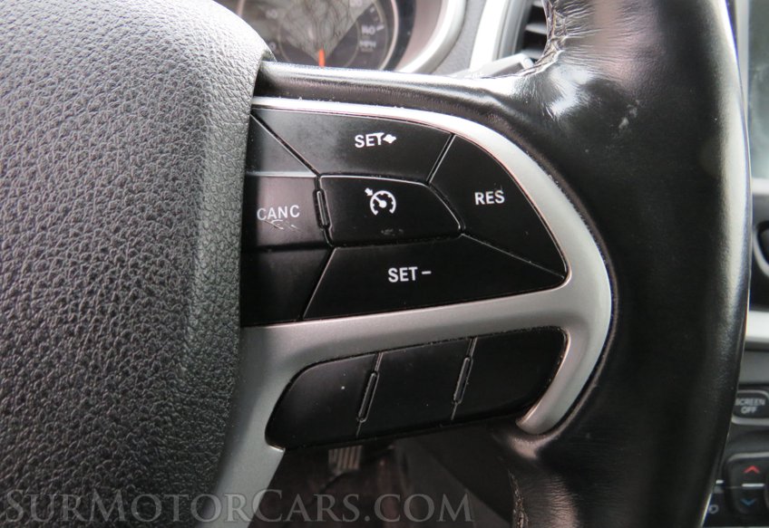 2018 Jeep Cherokee - Image 38