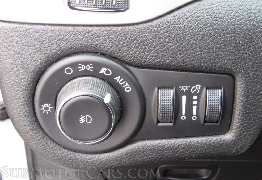 2018 Jeep Cherokee - Image 47