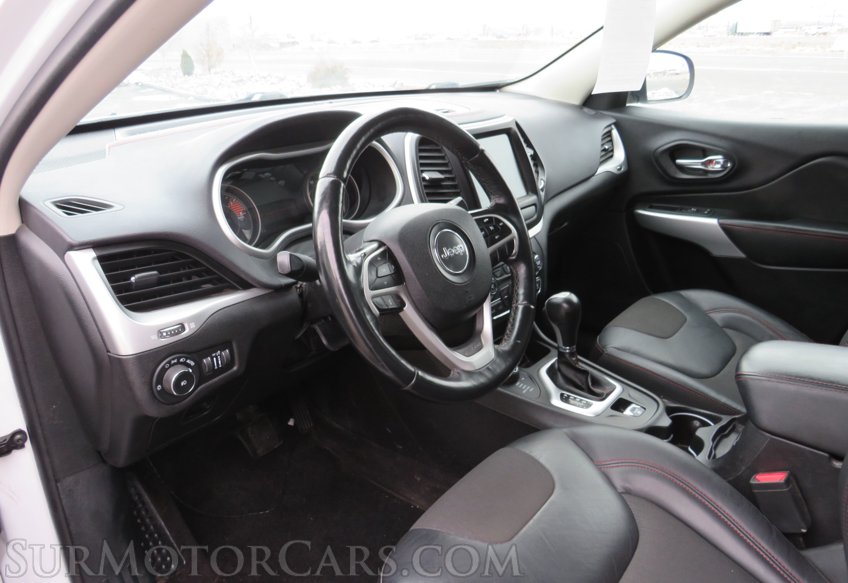 2018 Jeep Cherokee - Image 23