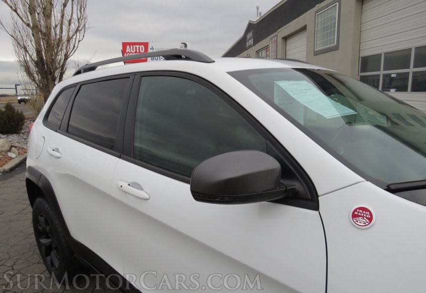 2018 Jeep Cherokee - Image 14