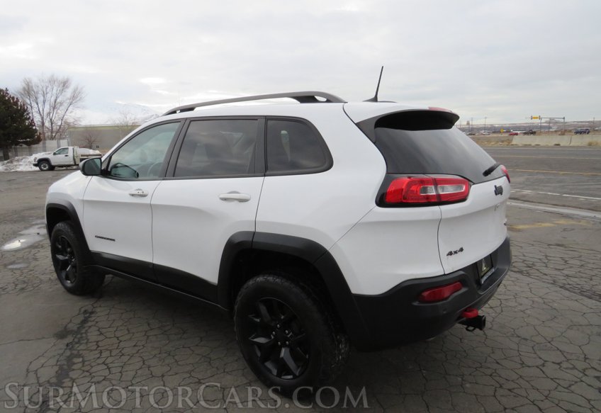 2018 Jeep Cherokee - Image 5