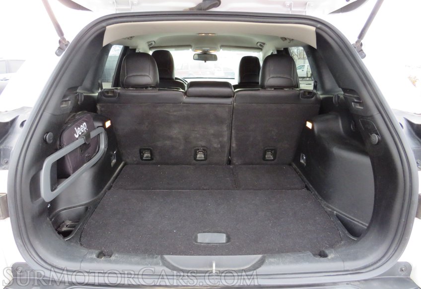 2018 Jeep Cherokee - Image 33