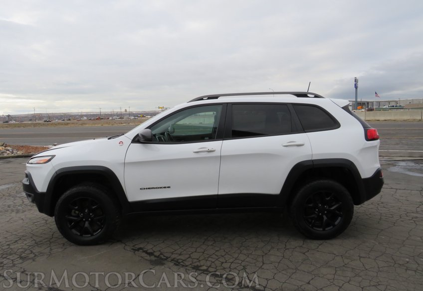2018 Jeep Cherokee - Image 9