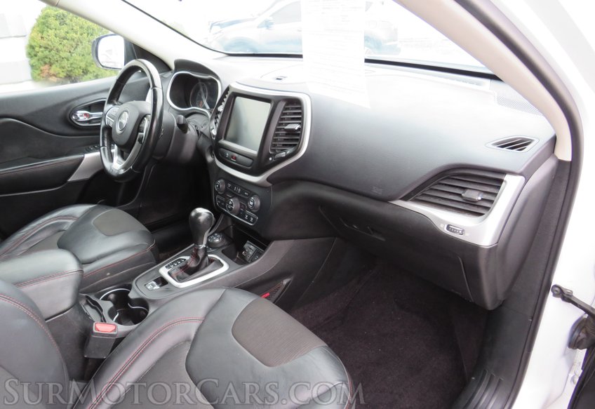 2018 Jeep Cherokee - Image 24