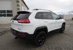 2018 Jeep Cherokee - Image 7