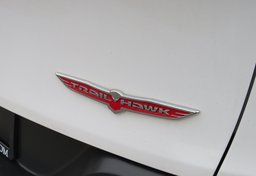 2018 Jeep Cherokee - Image 21