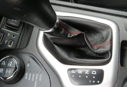 2018 Jeep Cherokee - Image 41