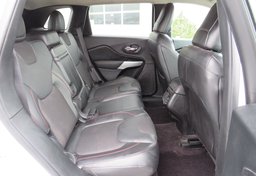 2018 Jeep Cherokee - Image 30