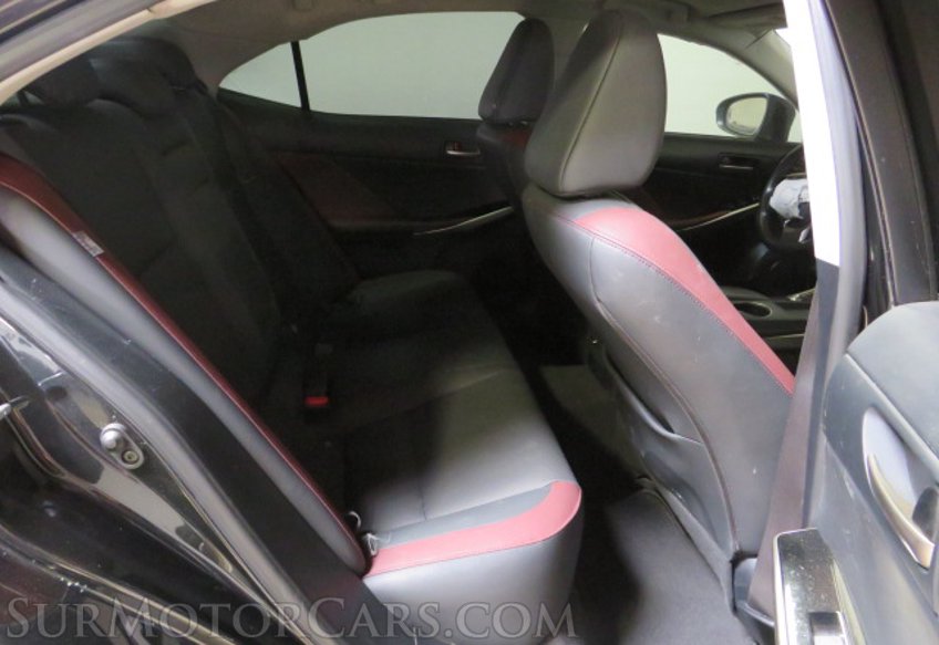 2020 Lexus IS 300 - Image 31