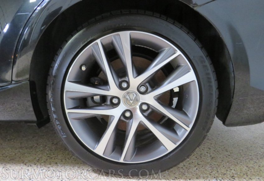 2020 Lexus IS 300 - Image 17