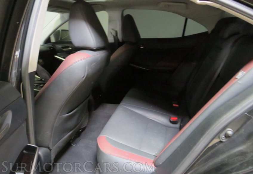 2020 Lexus IS 300 - Image 28