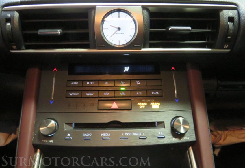 2020 Lexus IS 300 - Image 44