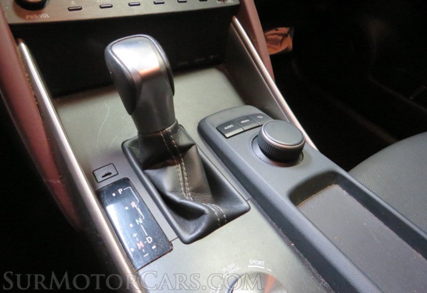 2020 Lexus IS 300 - Image 45