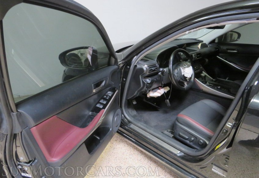 2020 Lexus IS 300 - Image 20