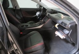 2020 Lexus IS 300 - Image 27