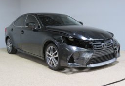 2020 Lexus IS 300 - Image 4