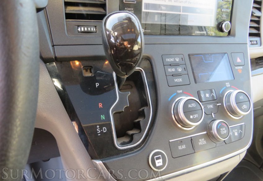 2018 Toyota Sienna - Image 43