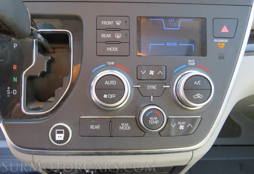 2018 Toyota Sienna - Image 44