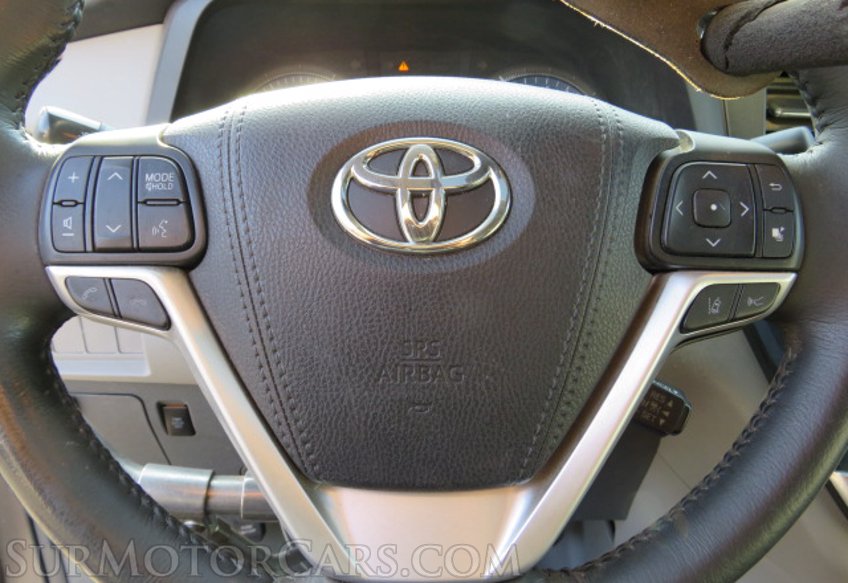 2018 Toyota Sienna - Image 45