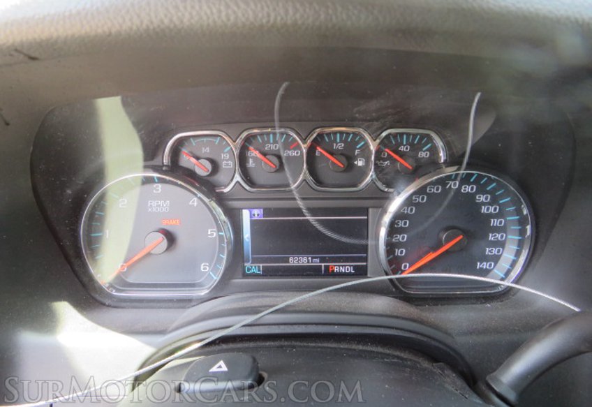 2020 Chevrolet Suburban - Image 34