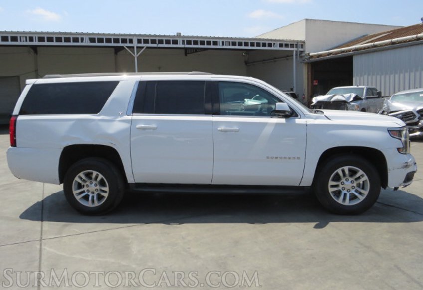 2020 Chevrolet Suburban - Image 11