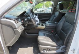 2020 Chevrolet Suburban - Image 23