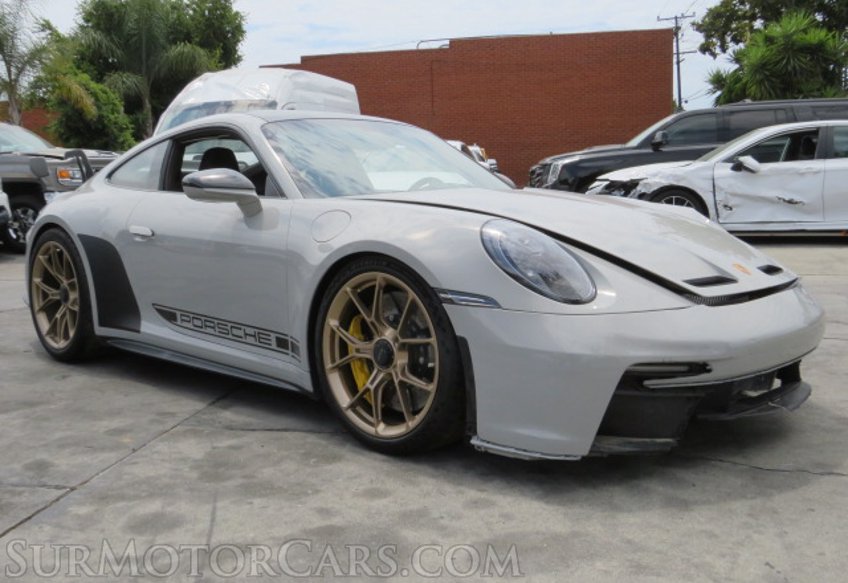 2022 Porsche 911 - Image 3