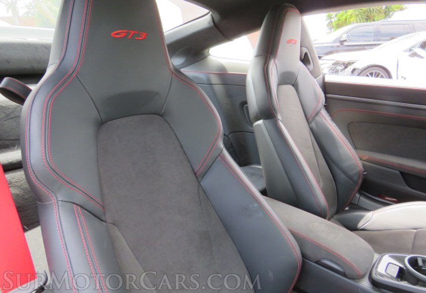 2022 Porsche 911 - Image 30