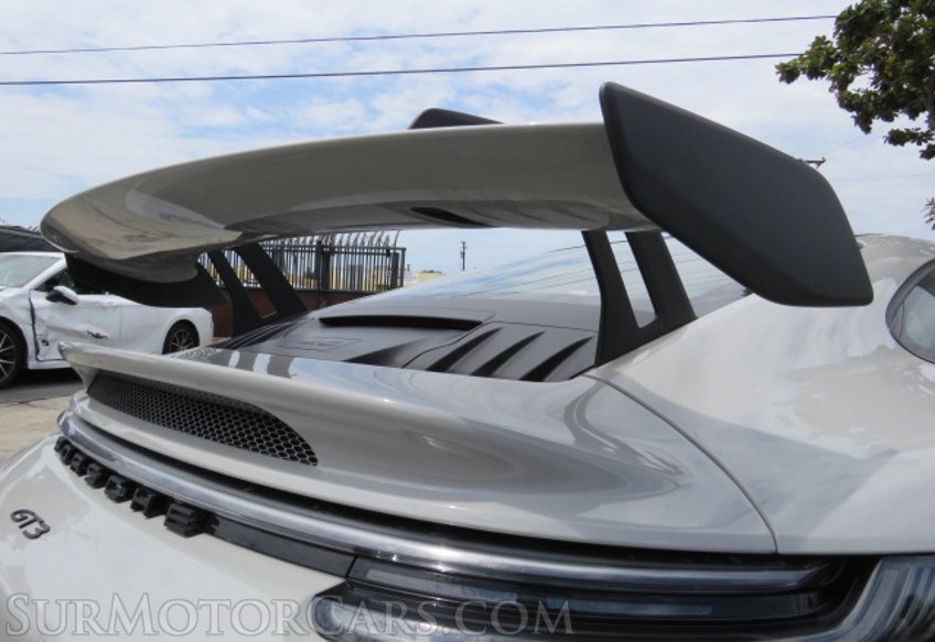 2022 Porsche 911 - Image 21