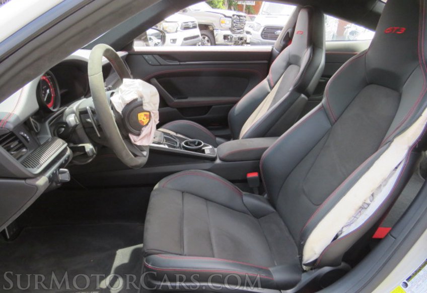 2022 Porsche 911 - Image 26