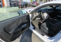 2021 Ford Mustang - Image 19