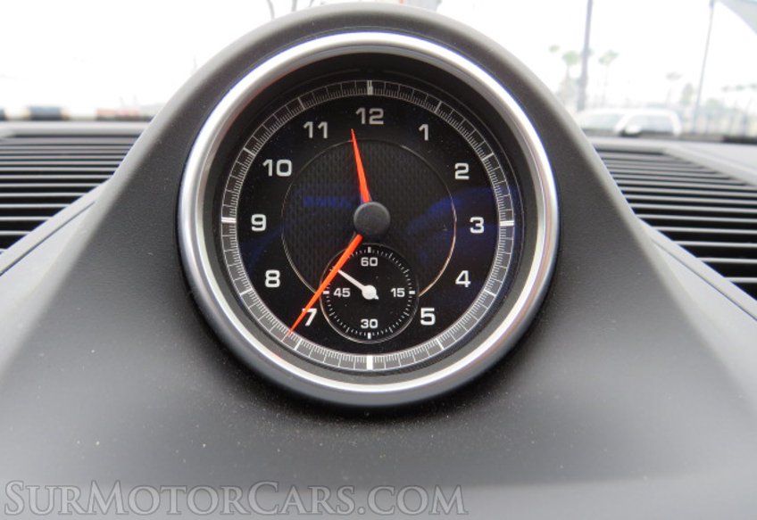 2021 Porsche Macan - Image 40