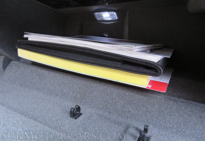 2021 Porsche Macan - Image 48