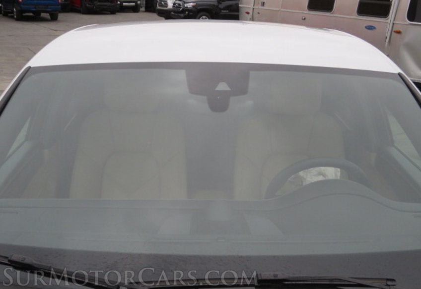 2021 Porsche Macan - Image 13