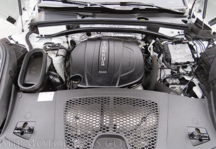 2021 Porsche Macan - Image 51