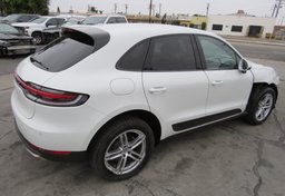 2021 Porsche Macan - Image 6