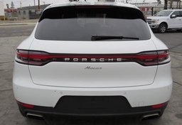 2021 Porsche Macan - Image 10