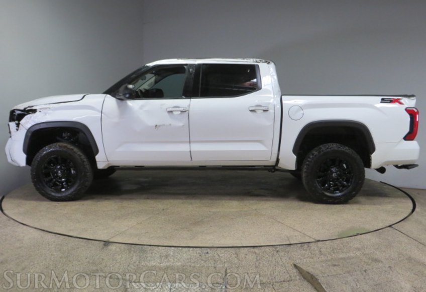 2023 Toyota Tundra - Image 5